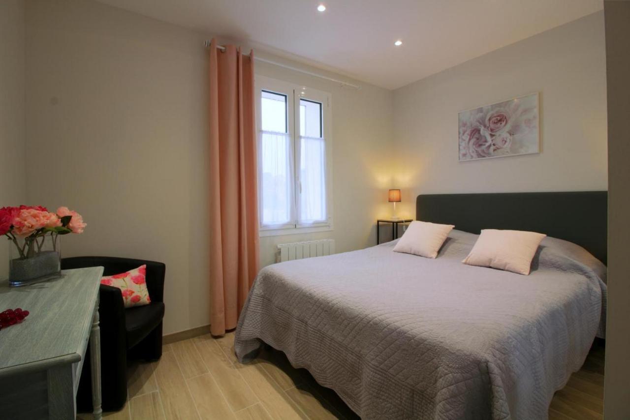 Les Raisins du Bonheur Bed and Breakfast Puisseguin Eksteriør billede